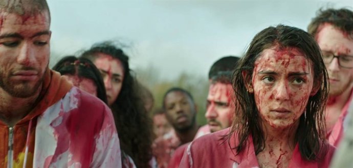  Grave (Raw En Su Título En Inglés) 