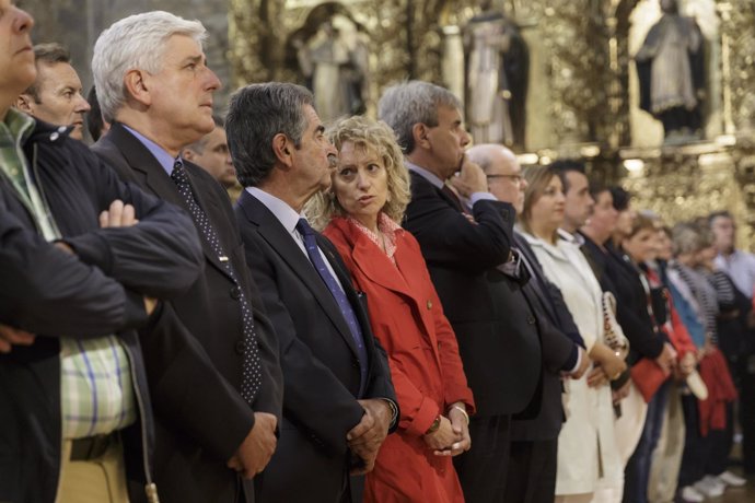 Miguel Ángel Revilla y Eva Díaz Tezanos en la misa de la Bien Aparecida
