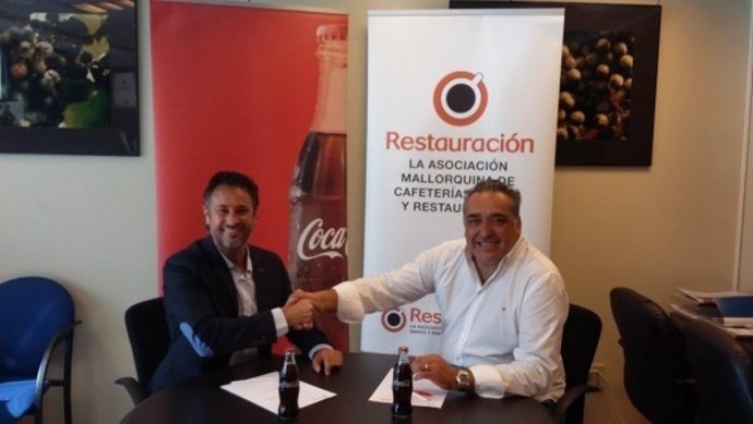 Convenio entre Coca-Cola y la Asociación de restauradores
