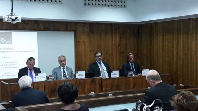 El juez Eloy Velasco en una mesa redonda sobre corrupción