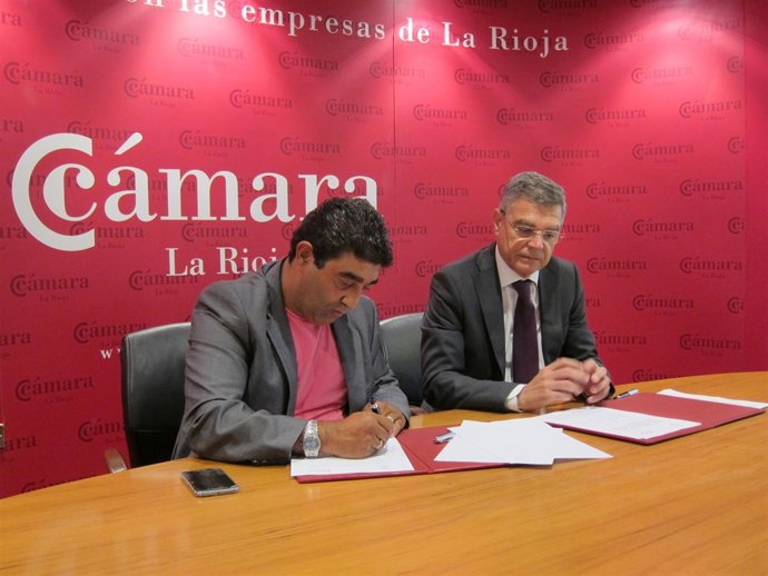 FIRMA CONVENIO CÁMARA Y ASOCIACIÓN PROMOCIÓN GITANA