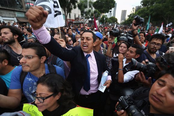 Manifestación contra Peña Nieto