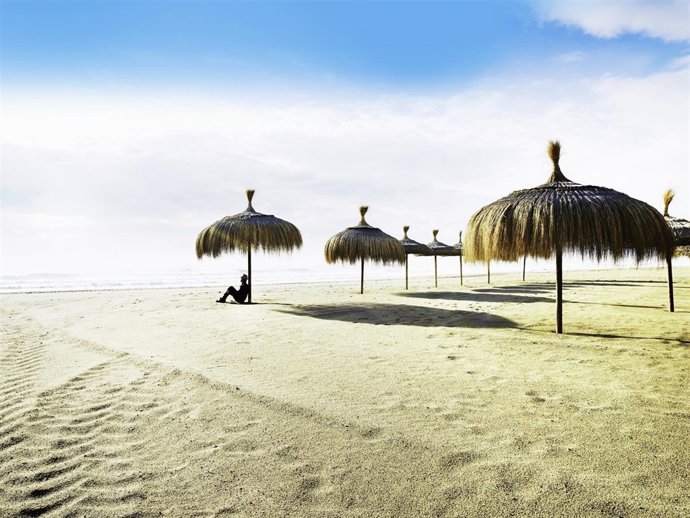 Playamar, El Retiro, Málaga, Playa, turismo, sombrilla, 