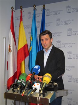 José María Pérez. 