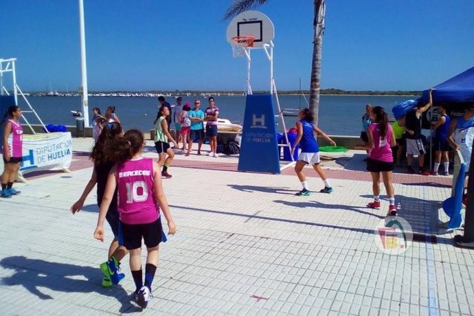 Torneo de baloncesto de Diputación de Huelva.