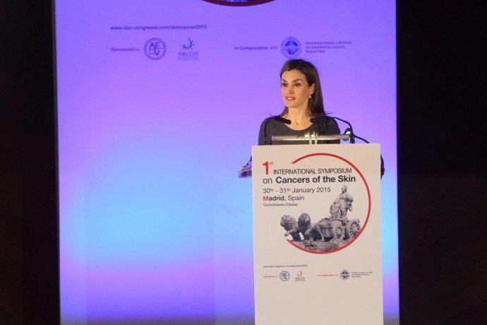 La Reina Letizia inaugura el I Simposium Internacional sobre Cáncer de Piel