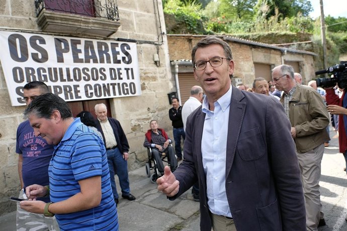 Alberto Núñez Feijóo de campaña en Os Peares (Ourense).