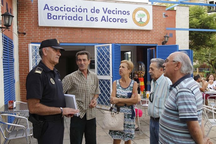 Reunión de Hervás con los vecinos.