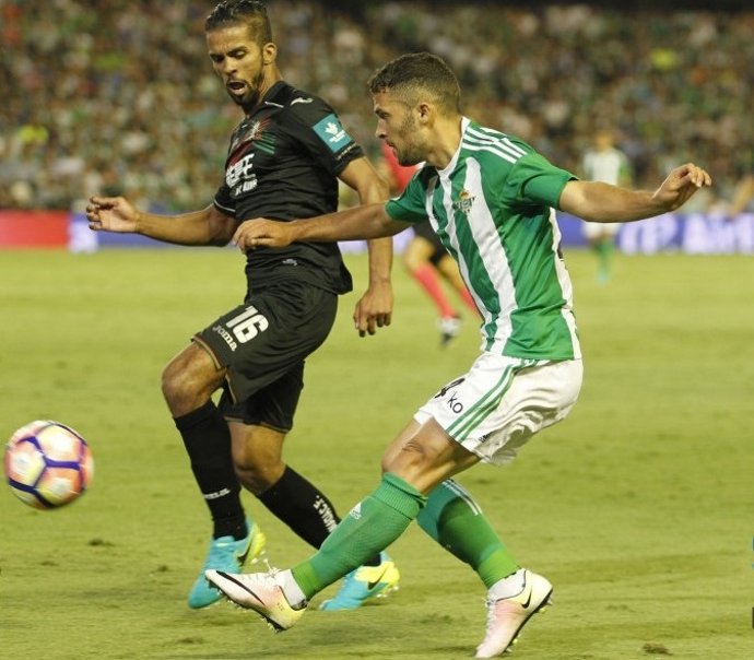 El Betis y el Granada empatan en el Villamarín