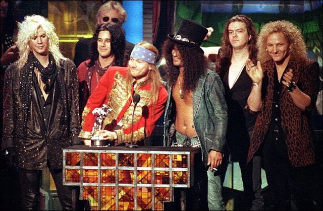 GUNS N' ROSES EN 1992