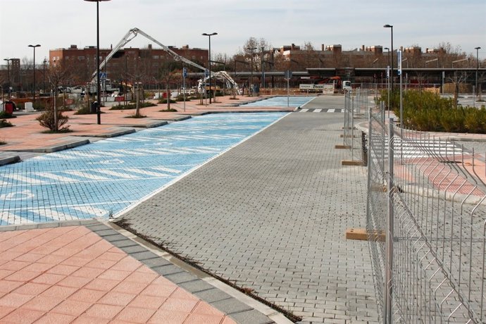 Acceso a la estación de El Casar (Getafe)