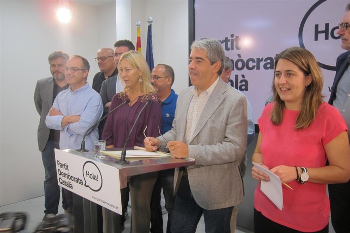 A.Batet, J.Turull, Ll.Coromines, N.Munté, C.Campuzano, F.Homs y M.Pascal