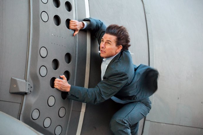 Escena de Tom Cruise en 'Misión Imposible - Nación secreta'