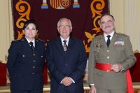 Melilla otorga su Medalla de Oro a la Comandancia General y a los Bomberos