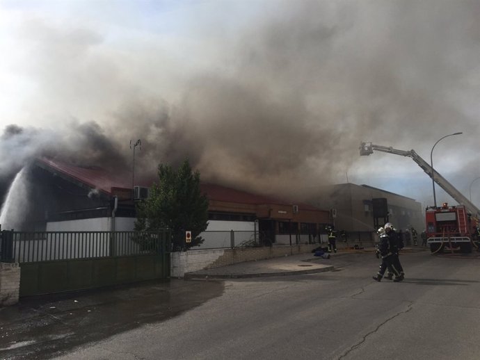 Imagen de la nave incendiada