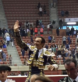 El Cid a hombros en la plaza de toros de Logroño