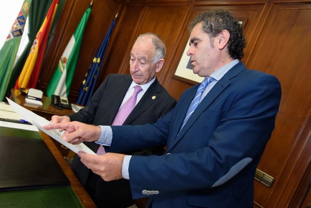 Gabriel Amat y Antonio Torres en la Diputación