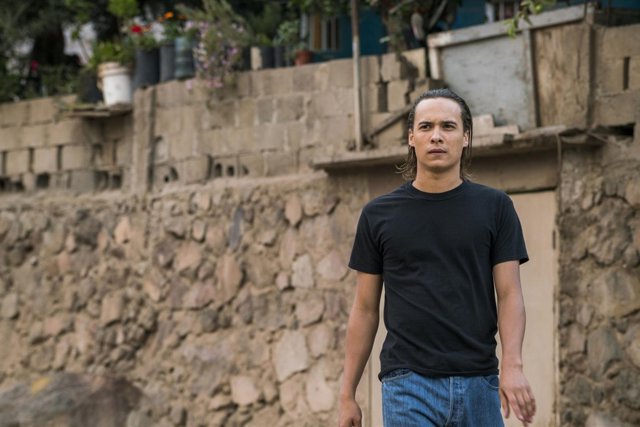 Frank Dillane es Nick Clark en Fear the Walking Dead