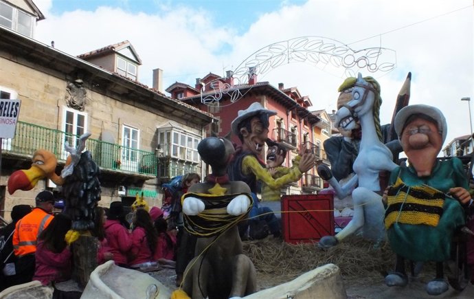 L'Art de Morris gana el concurso de carrozas de San Mateo