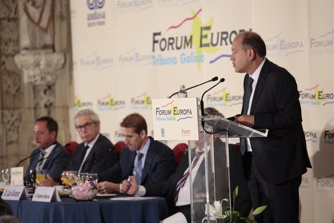 Xoaquín Fernández Leiceaga en un desayuno, PSdeG, 25S