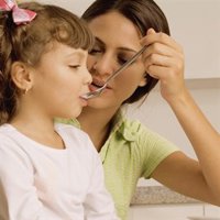 Facua pide que se incluya en el prospecto del medicamento infantil 'Dalsy' los efectos secundarios de su colorante 