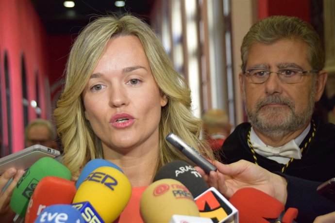 FOTO NOTICIA ESTELA MAYORAL+CONSEJERA