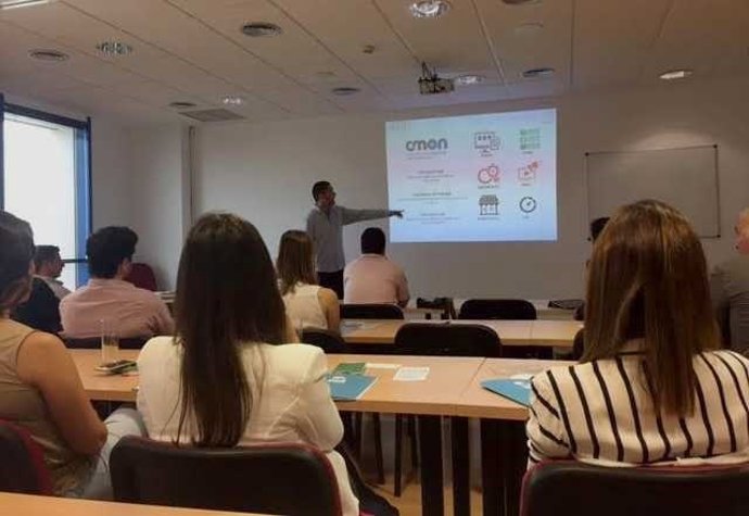 Curso sobre coche conectado 