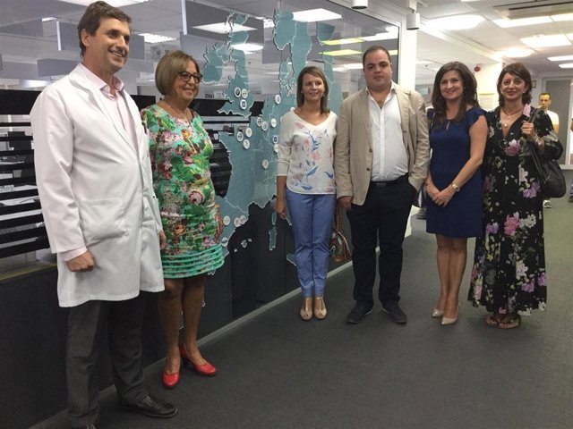 Visita de la consejera de Educación a Valeo