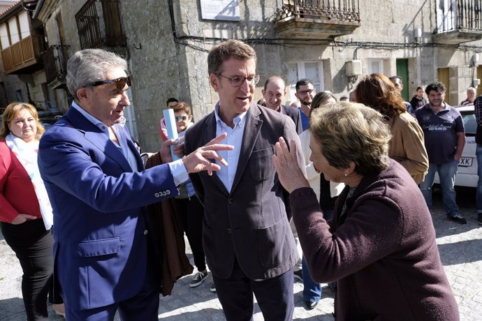 Feijóo en Xunqueira de Ambía (Ourense).