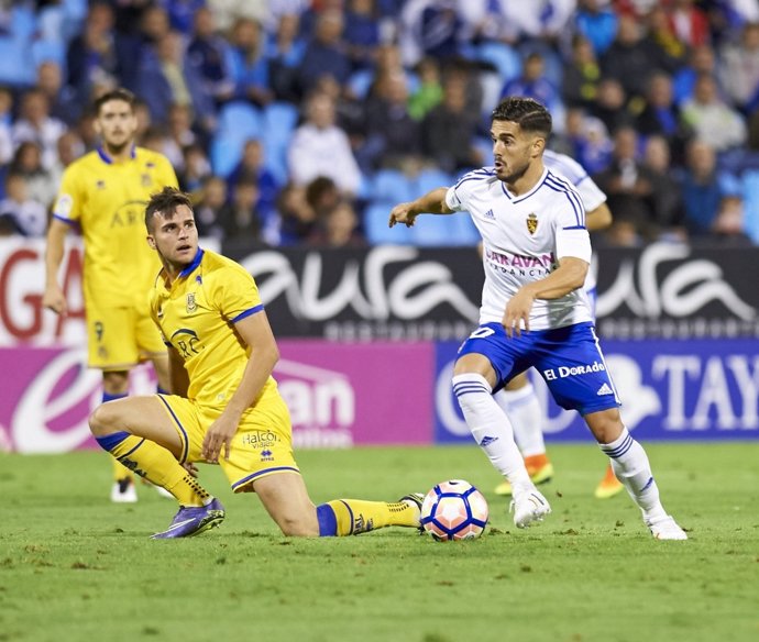 El Real Zaragoza vence al Alcorcón en la Liga 1/2/3