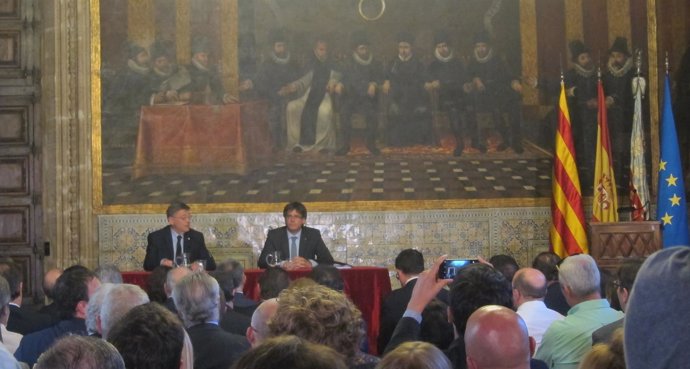 Puig y Puigdemont en la clausura de la cumbre sobre el Corredor Mediterráneo