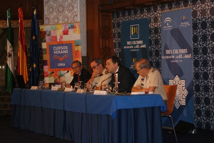 Cervera, director de Fundación Tres Culturas, Salazar, Losada y Ballesteros