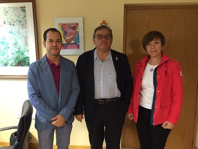 Melchor con el comisario de aguas