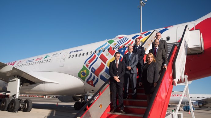 Iberia celebra sus 70 años en América Latina con un avión comemorativo