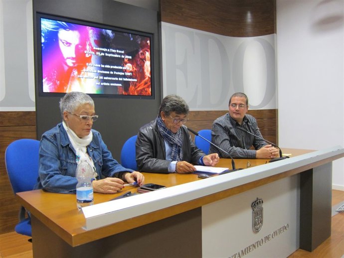 González, Ramos y Valiño, en rueda de prensa. 