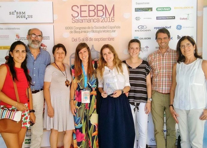 NP UCLM: La Profesora María Rodríguez Recibe El Reconocimiento De La Sociedad Es