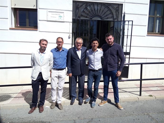 Visita de  Rafael López a la residencia de Alosno