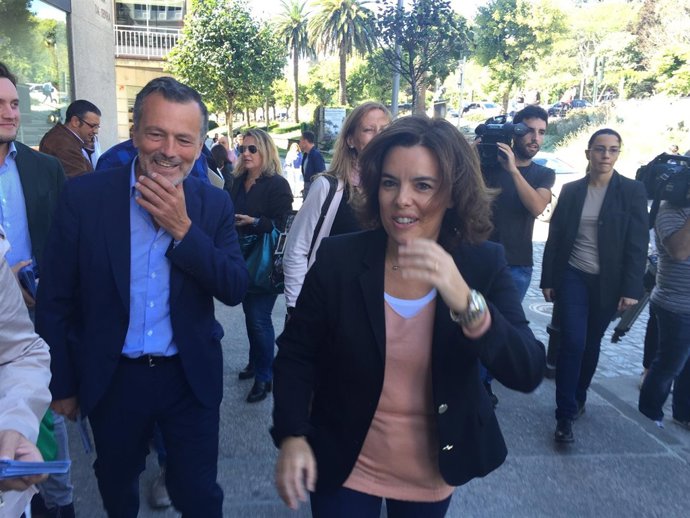 Soraya Saénz de Santamaría en Santiago.