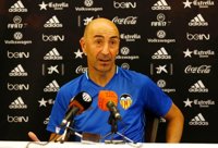 Pako Ayestarán, destituido como entrenador del Valencia