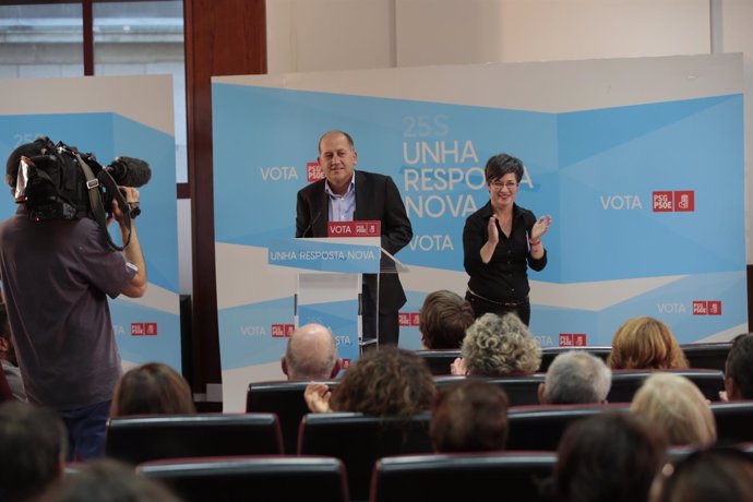 Mitin del candidato del PSdeG, Xoaquín Fernández Leiceaga, en Marín 