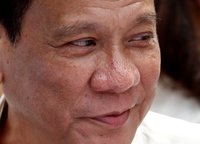 Duterte vuelve a cargar contra la UE y EEUU en un nuevo discurso repleto de insultos