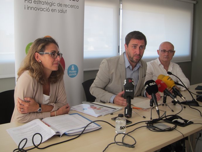 C.Nadal (CatSalut), T.Comín (Cons.Salud) y A.Andreu (dtor.De inv.En Salud)