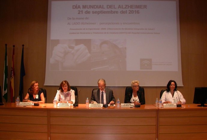 Aquilino Alonso participa en un acto en Valme por el Día Mundial del Alzheimer