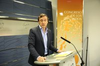 El PP ve normal que el Rey llame al diálogo y augura "problema social" si sigue el bloqueo