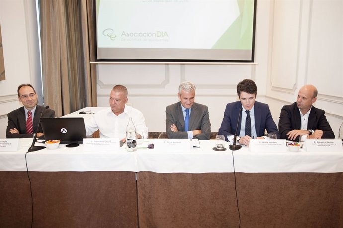 Estudio sobre Nuevas Tecnologías y Hábitos en la Conducción 