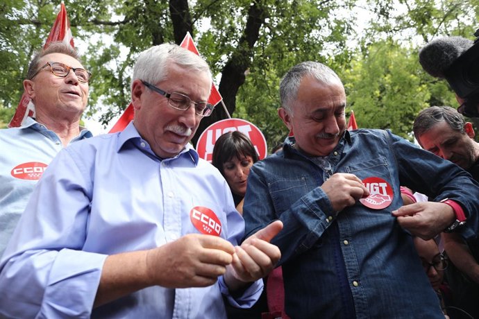 Los secretarios generales de CC.OO. Y UGT, Ignacio Fernández Toxo y Pepe Álvarez