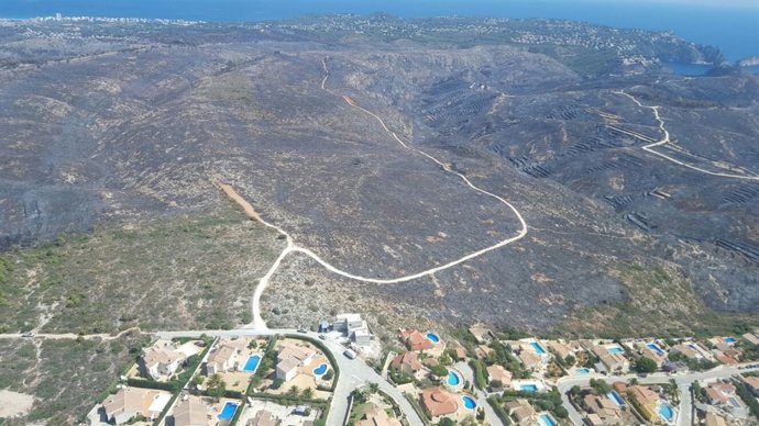 Imagen aérea de la zona arrasada en los términos de Jávea y Benitatxell