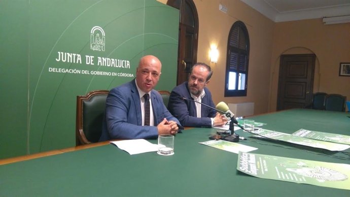 Algar (dcha.) y Ruiz presentan el 'Subbéticas Geopark Weekend'