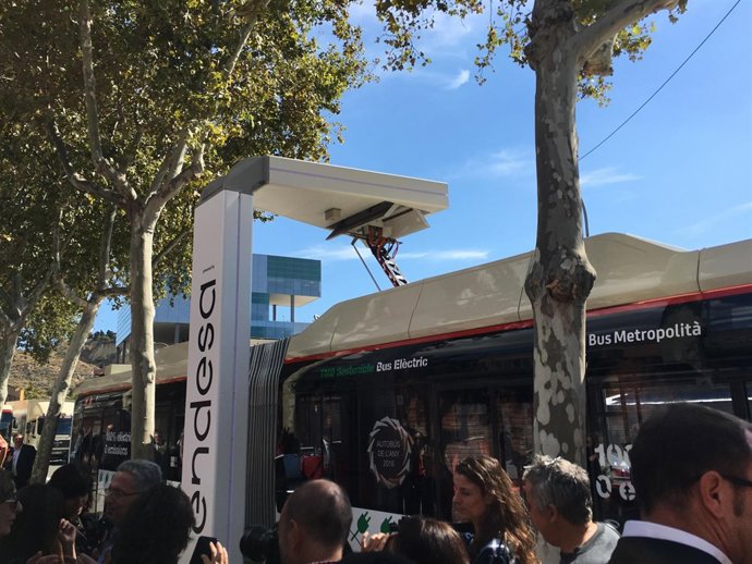 Estación de carga rápida de Endesa para los buses eléctricos de TMB