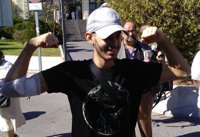 Dan el alta al joven con leucemia Pablo Ráez, que seguirá animando a donar médula